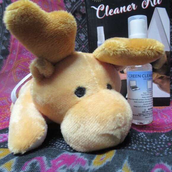 Moose Computer/TV Screen Cleaner Kit - Picture 2 of 3